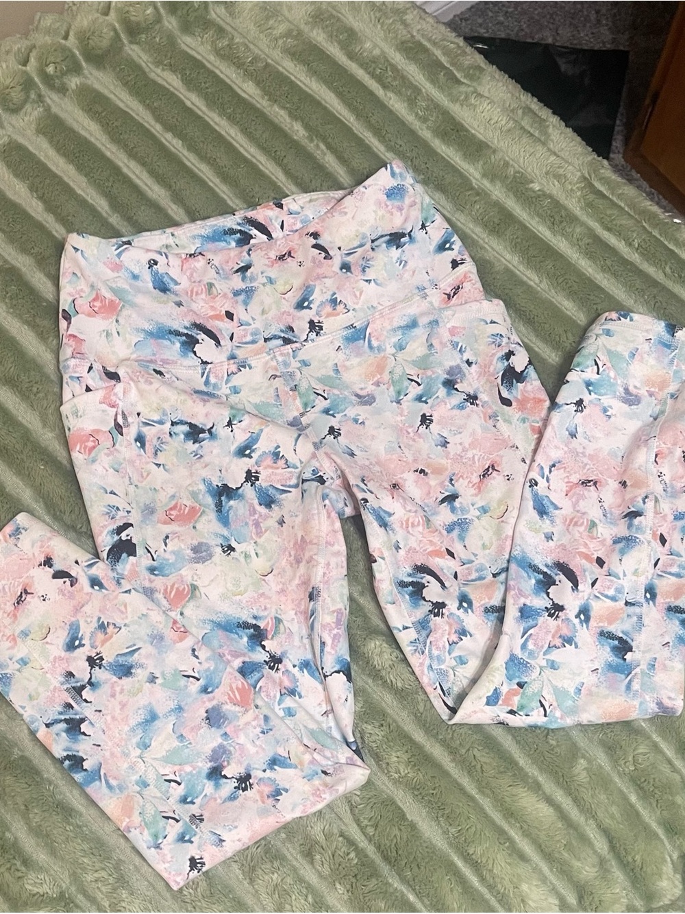 Reebok Pastel Floral Print Leggings - Pink, Blue, White